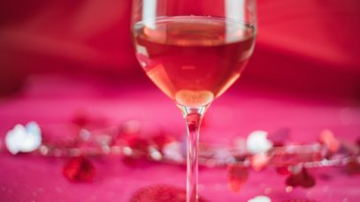 Rosa wine in a glass
